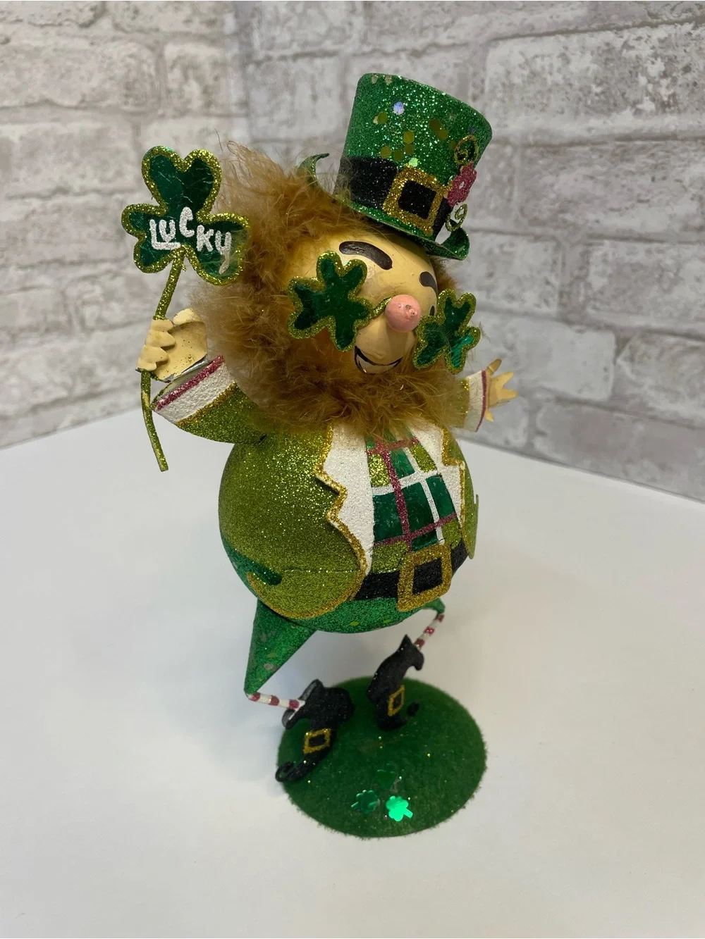 Vintage Pier 1 Lucky Leprechaun Glitter Metal St Patricks Day Shamrock 10” Rare